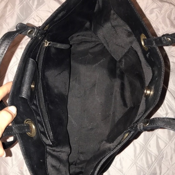 Calvin Klein Tote - Picture 2 of 8